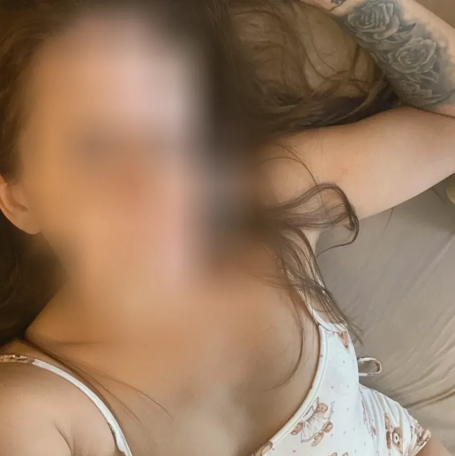 Aylin, 25