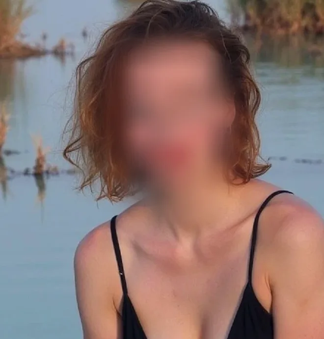 Bianca, 25