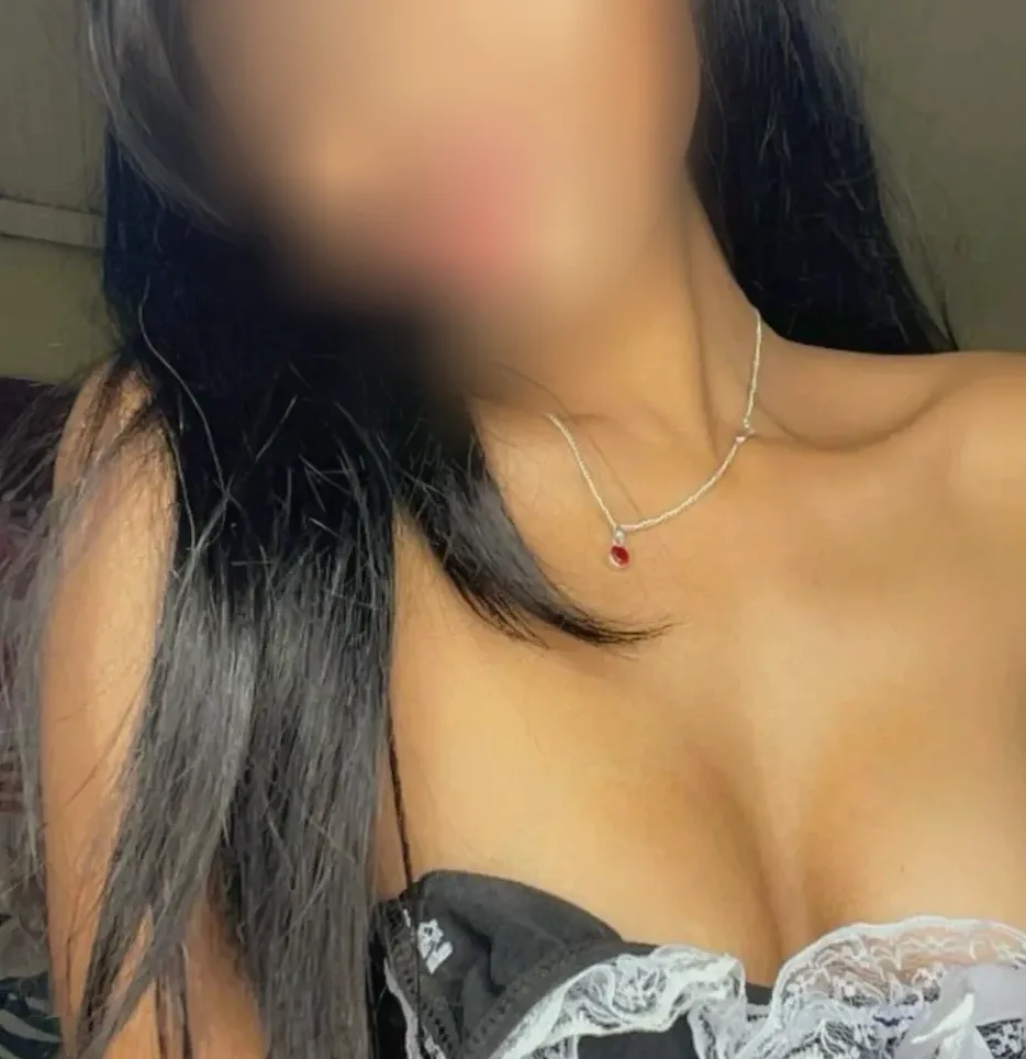 Lara, 20